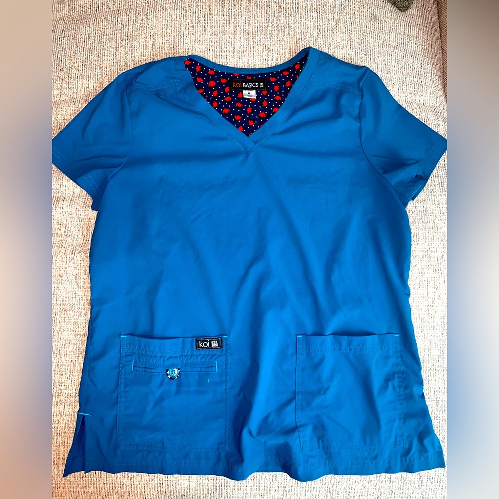 Koi scrub top